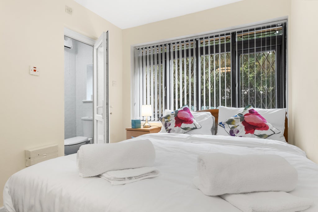 Flat Wilkinson Croft in Birmingham