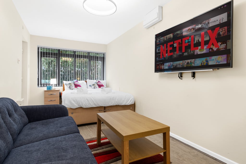 Flat Wilkinson Croft in Birmingham