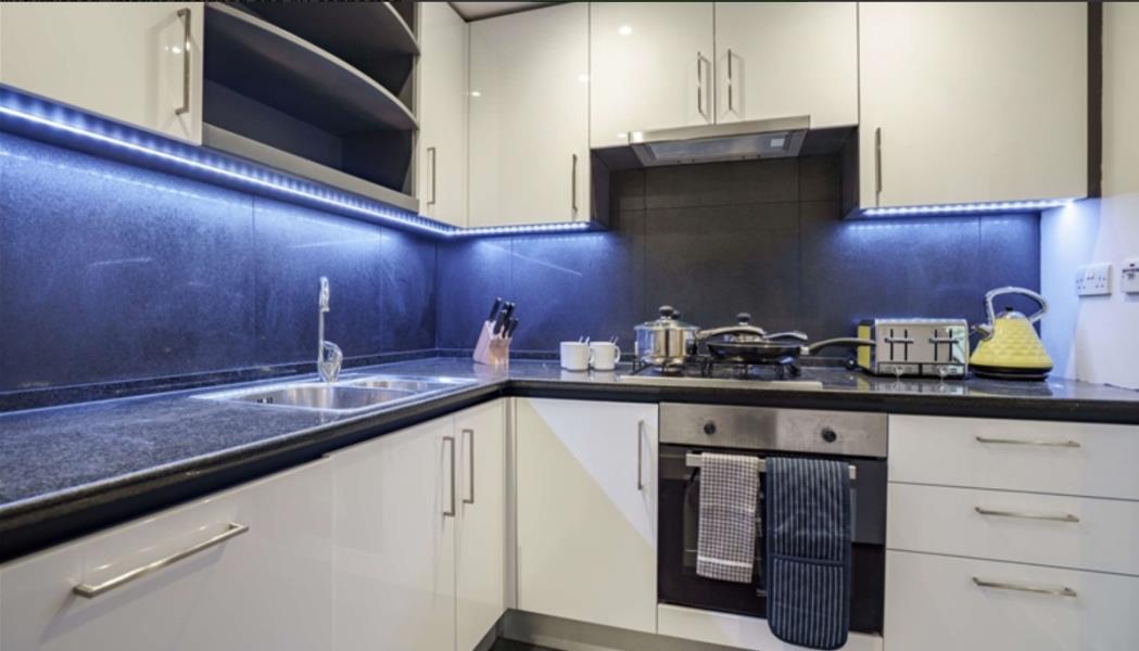 Flat Westferry Circus in Greater London