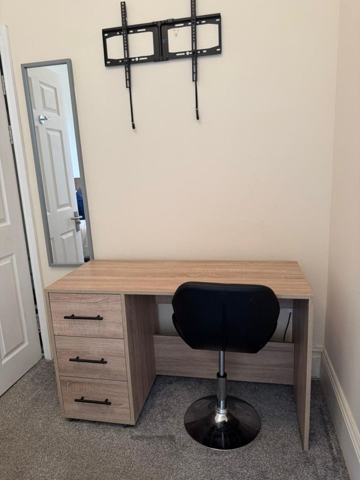 Room Jalland Street in Hull