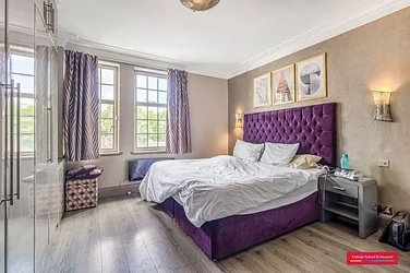 Flat Finchley Road in Greater London
