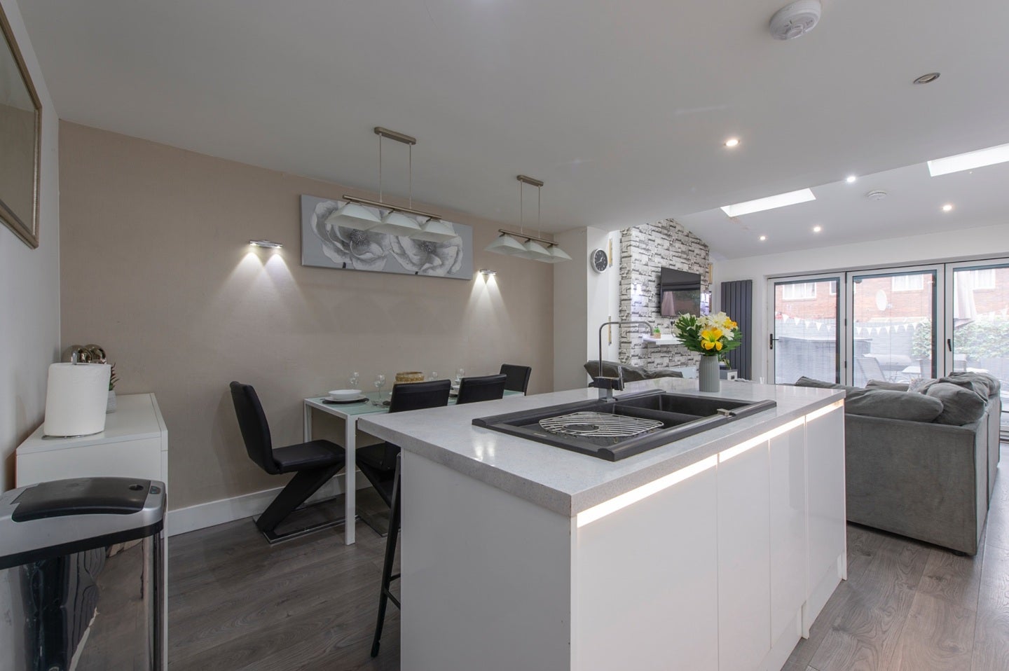 House Sister Mabel's Way in Greater London