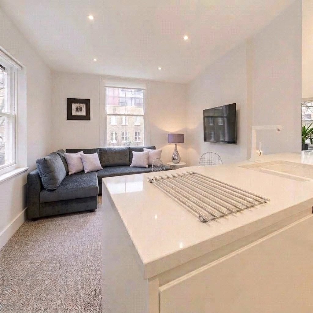 Flat Nevern Square in Greater London