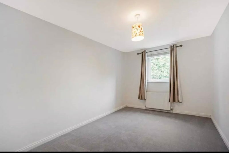 Flat Dumbarton Road in Glasgow