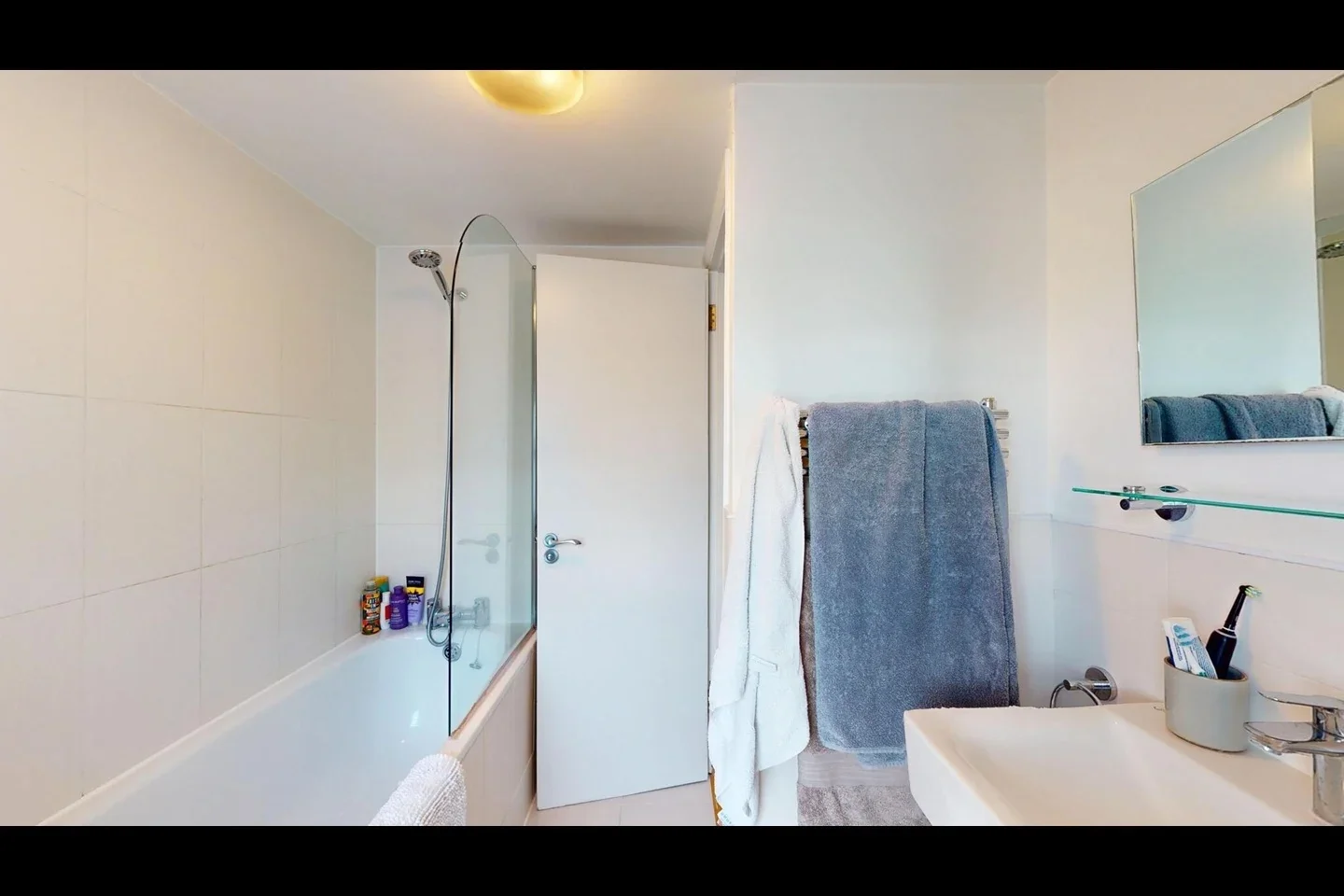 Flat Oakhurst Grove in Greater London