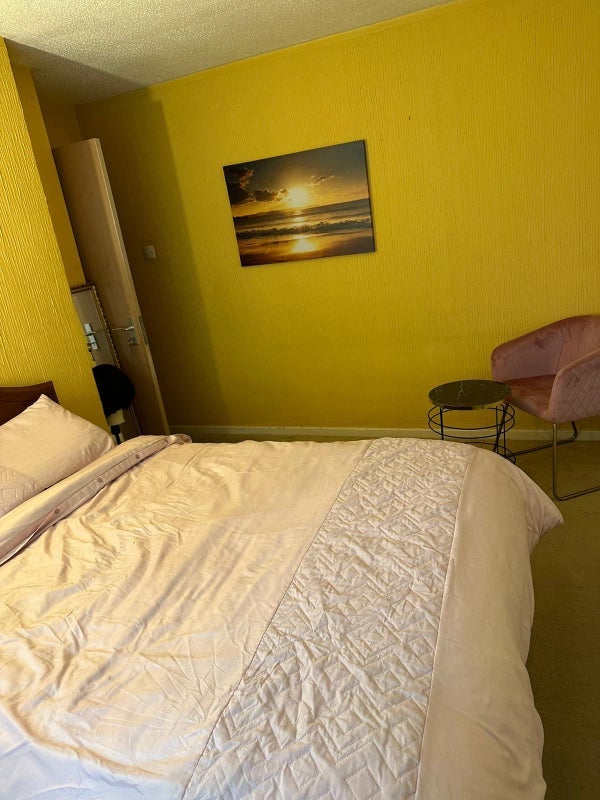 Room Arlingham Way in Bristol