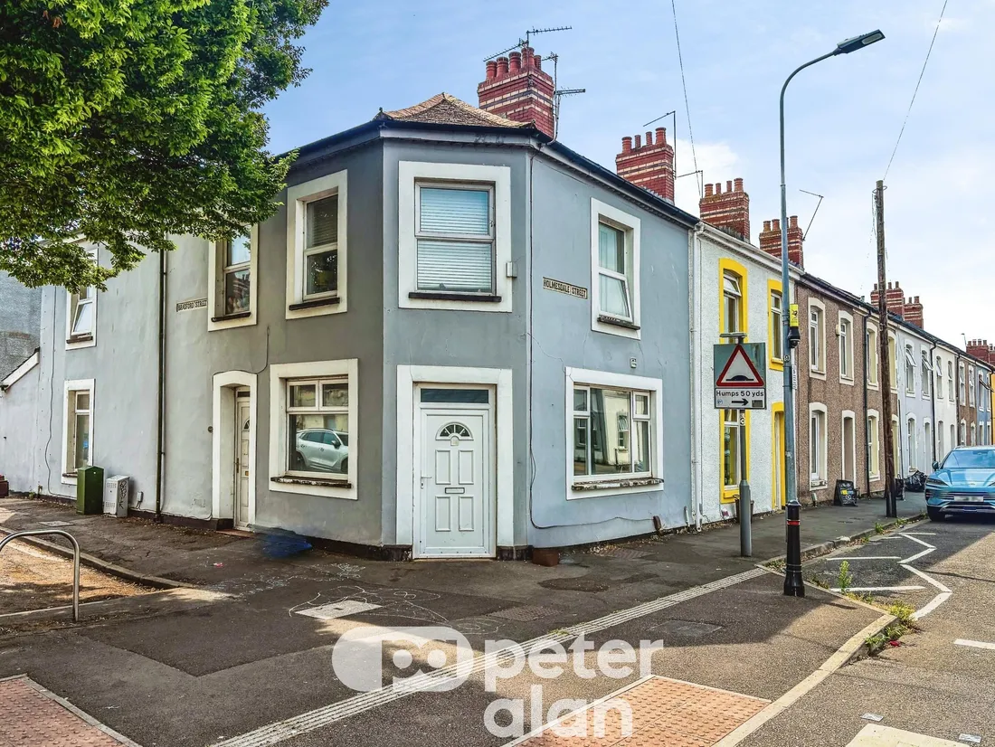 Flat Bromfield Street in Cardiff
