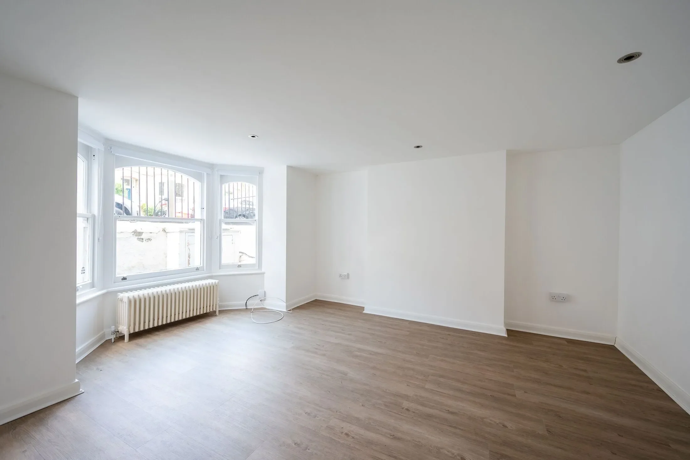 Flat Amerland Road in Greater London