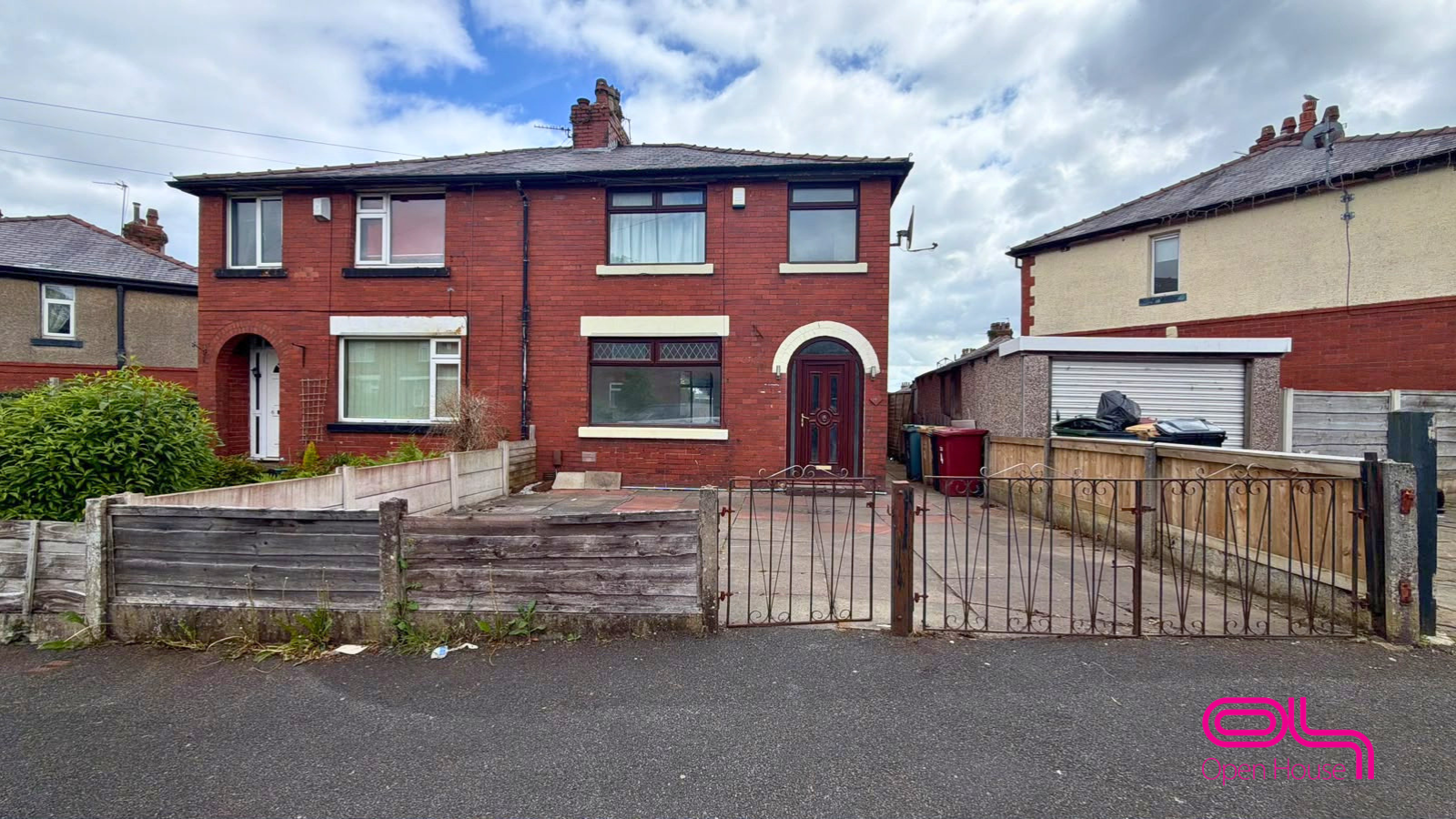 House Aster Avenue in Farnworth