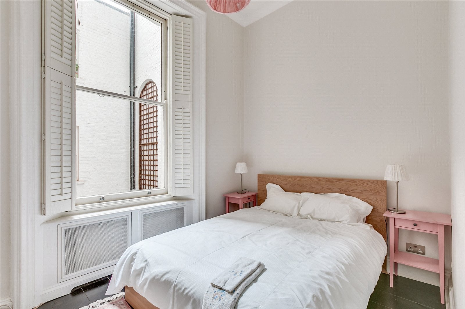 Flat Collingham Gardens in Greater London