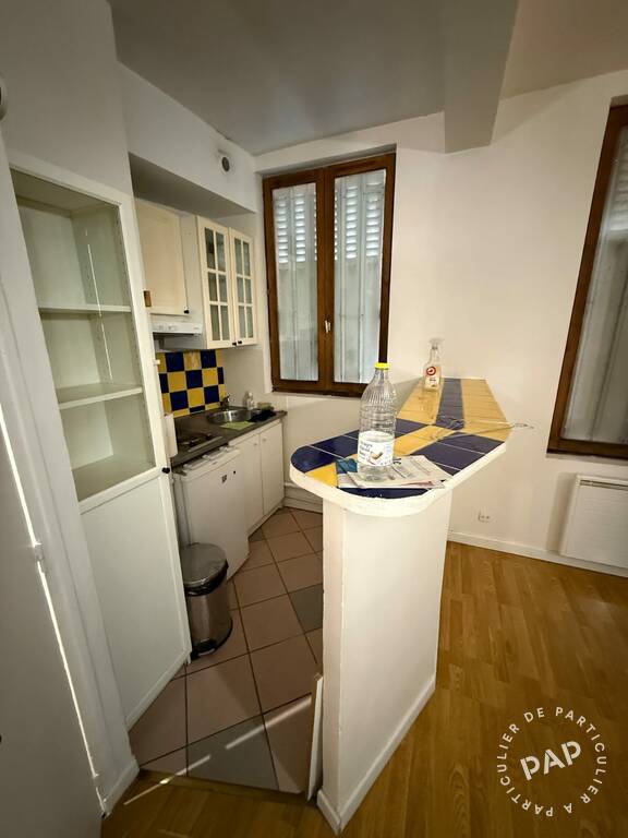 Flat Rue des Haies in Paris