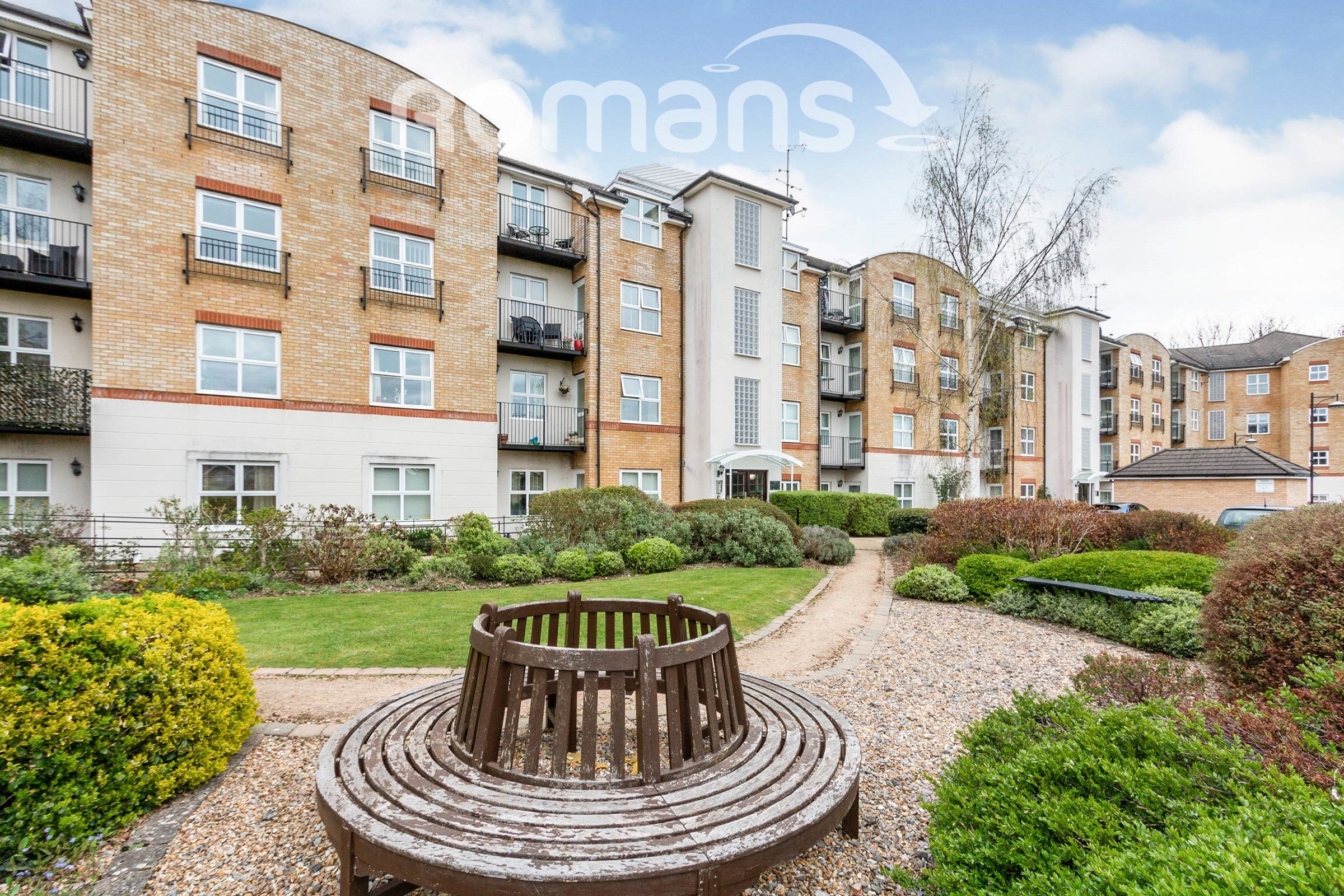 Flat Russell Road in Basingstoke and Deane