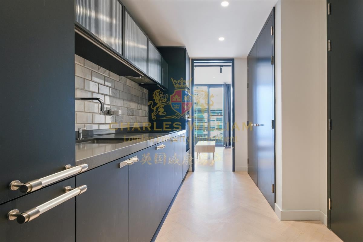 Flat Earl Street in Greater London