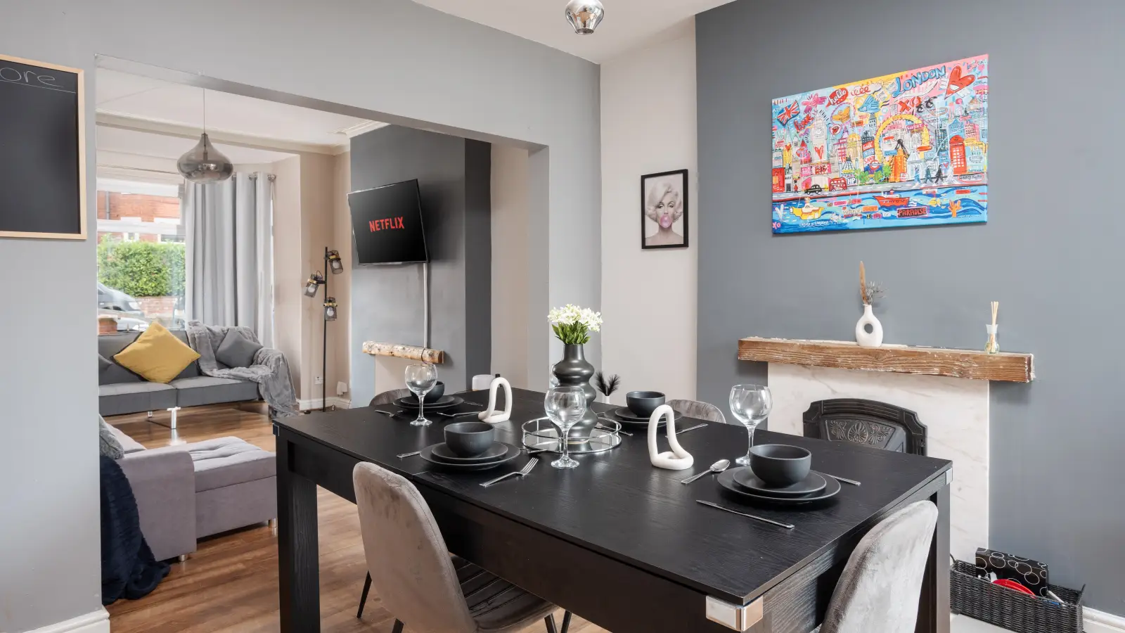 Flat Cholmondeley Road in Salford