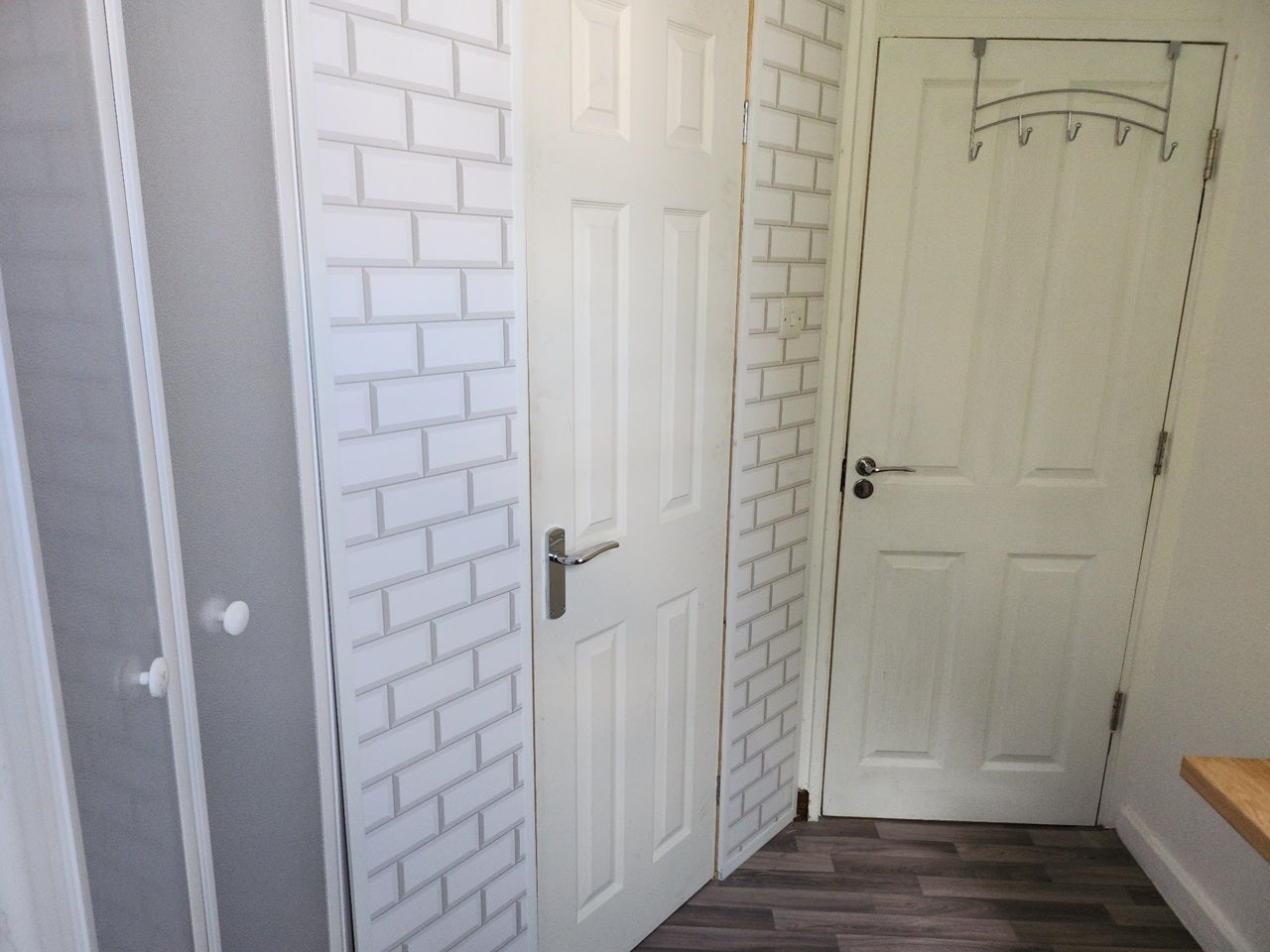 Flat Deeley Road in Greater London