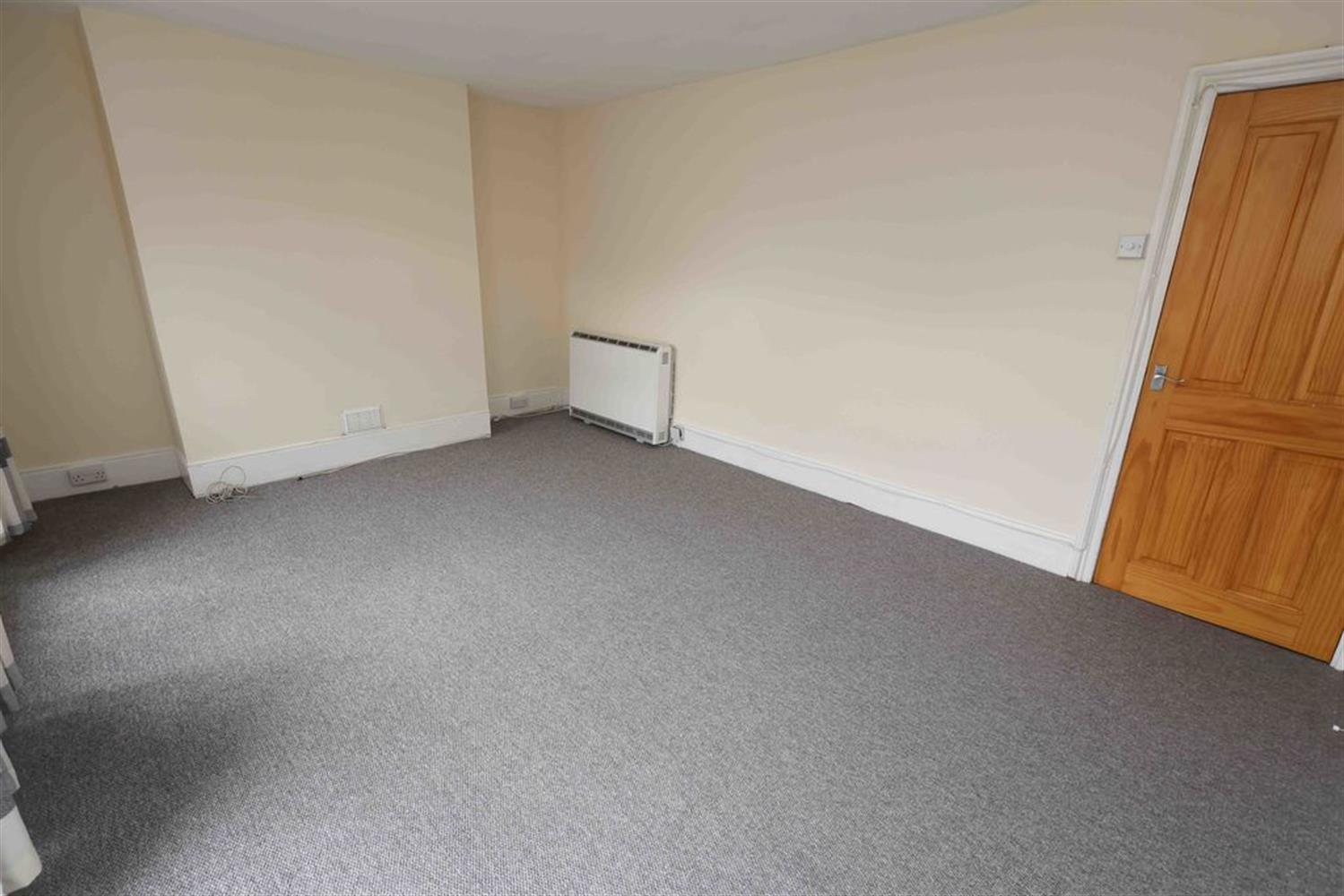 Flat Kenn Road in Bristol