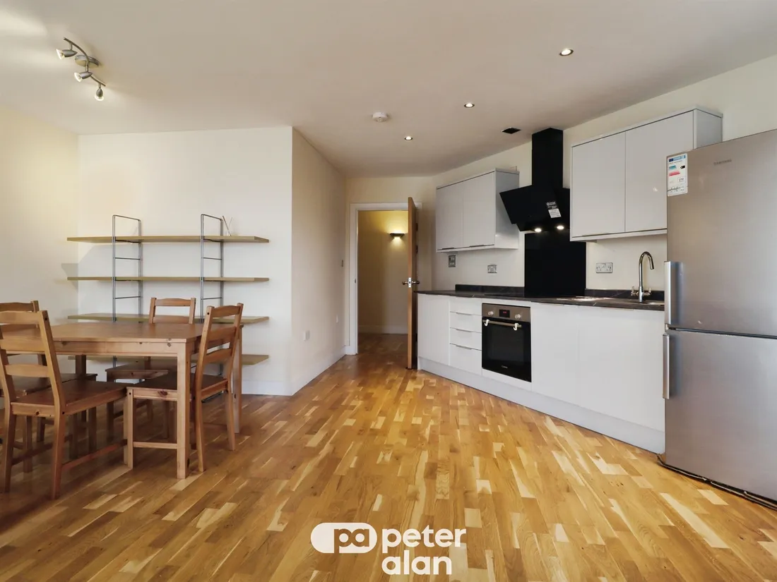 Flat Bute Terrace in Cardiff