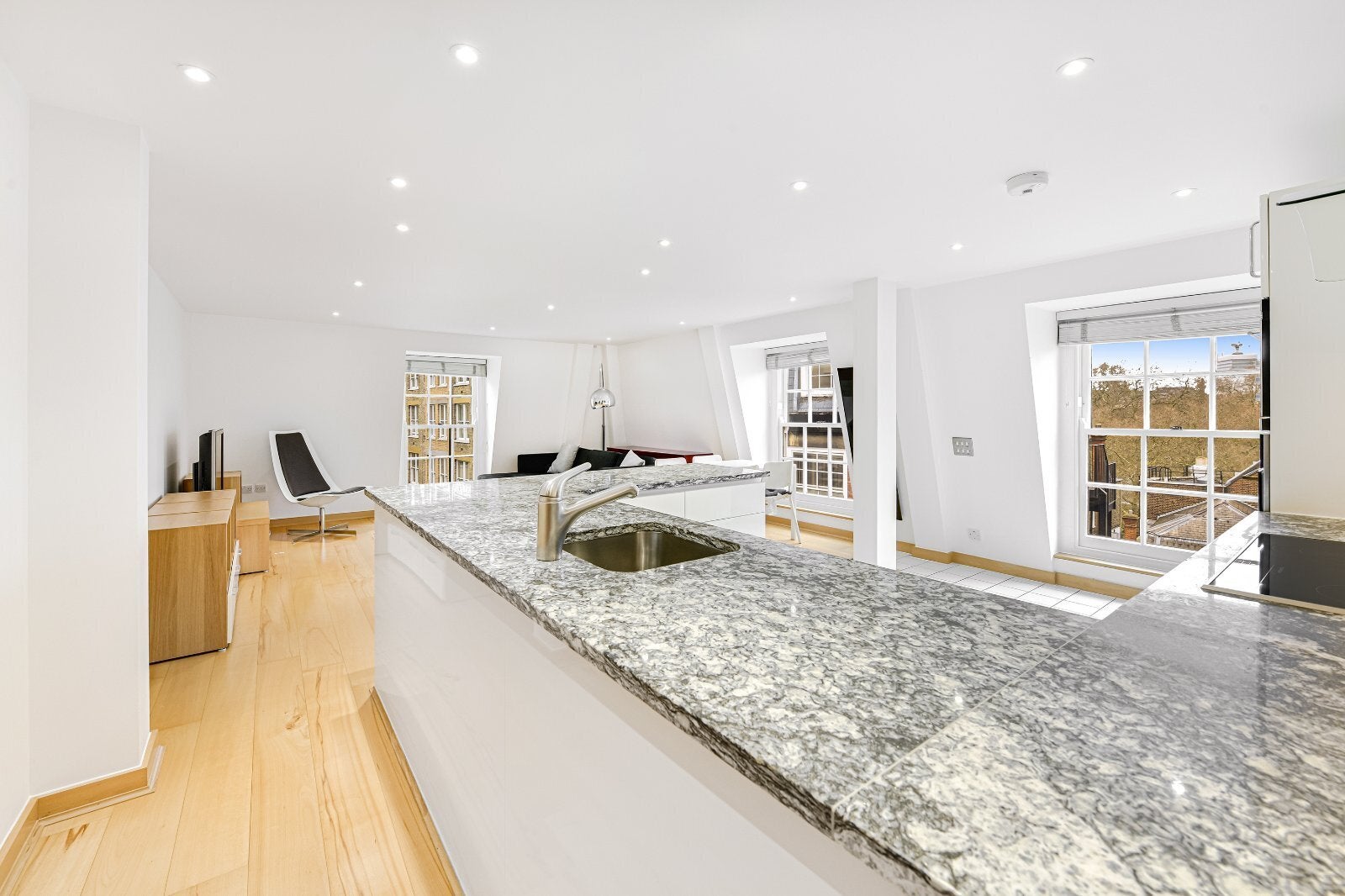 Flat Lewisham Street in City of Westminster