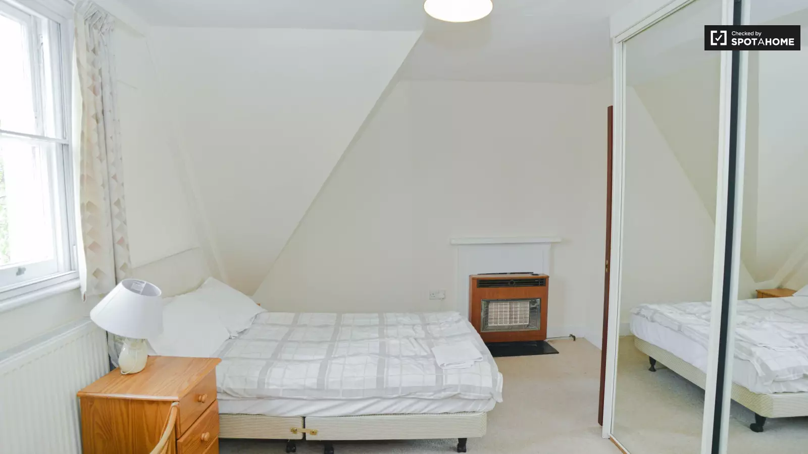 Flat St Anns Villas in Greater London