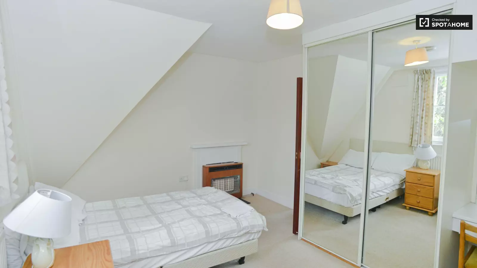 Flat St Anns Villas in Greater London