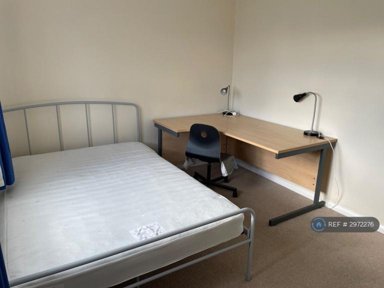 House Millards Close in Cranfield