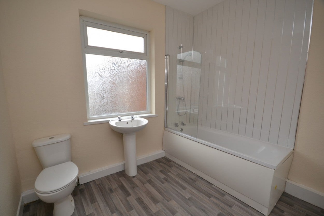 Flat Ivy Grove in Amber Valley