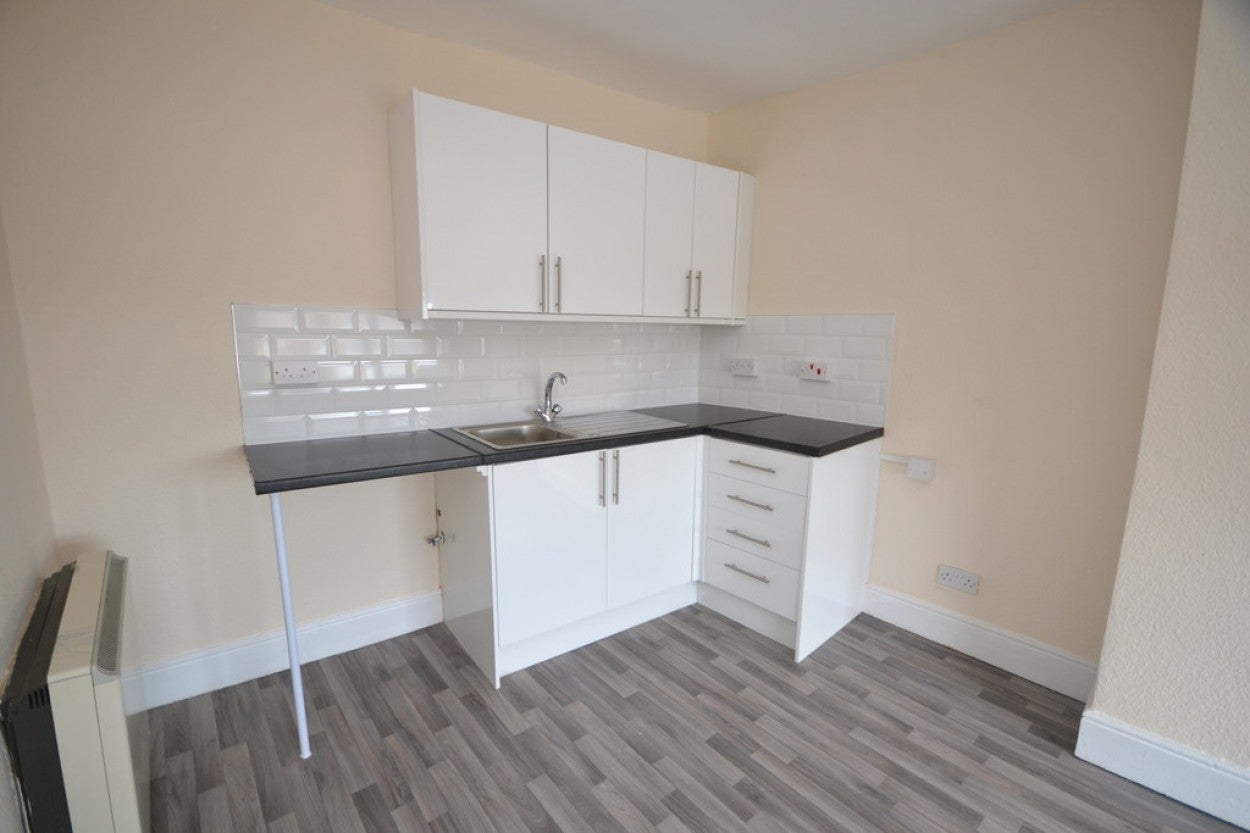 Flat Ivy Grove in Amber Valley