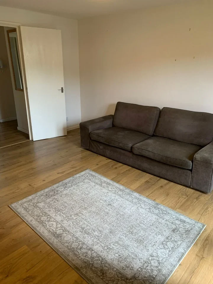 Flat Childeric Road in Greater London