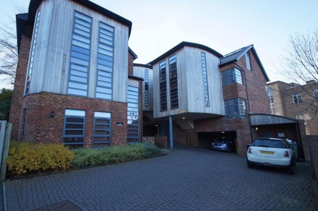Flat Finney Court in Durham