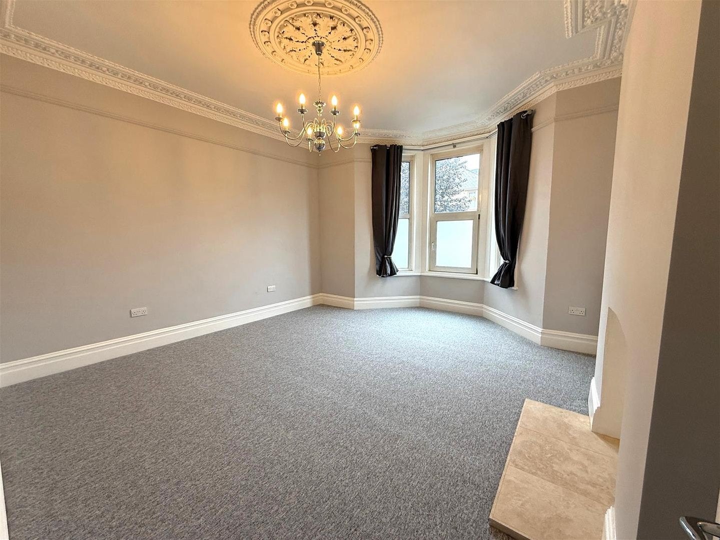 Flat Newbridge Road in Bath