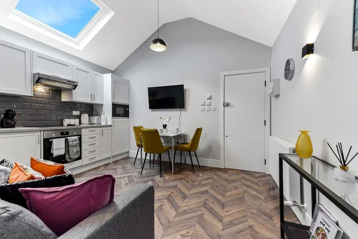 Flat Park Lane in Greater London