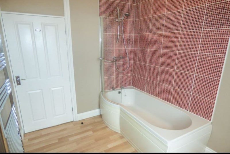 Room Mendip Road in Bristol