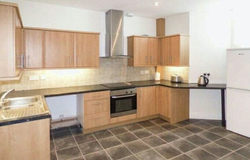 Room Mendip Road in Bristol