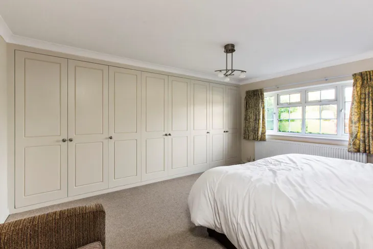 House Millhedge Close in Elmbridge
