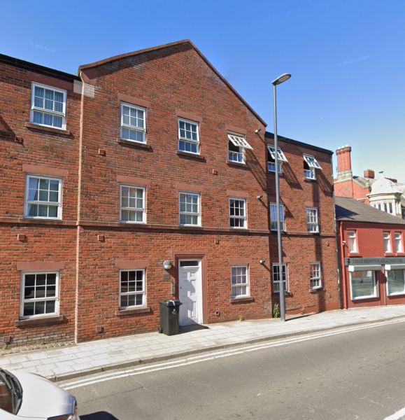 Flat High Street in Prescot