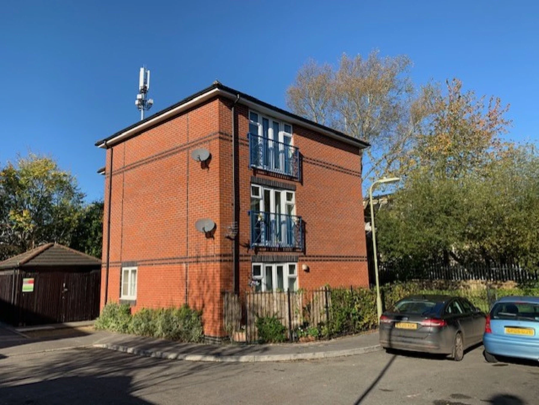 Flat Wildern Lane in Hedge End