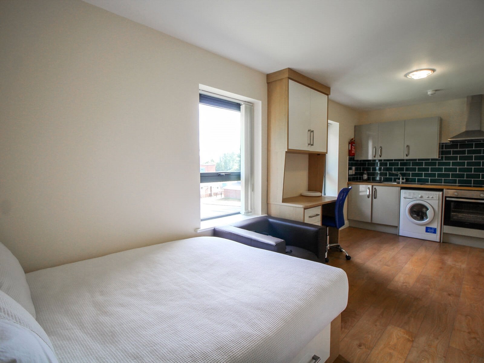 Flat Lofthouse Place in Leeds