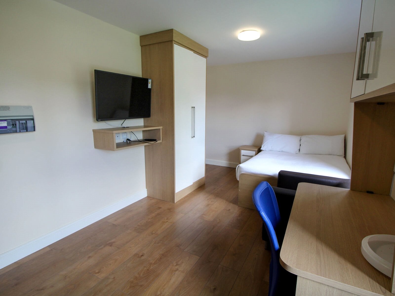 Flat Lofthouse Place in Leeds