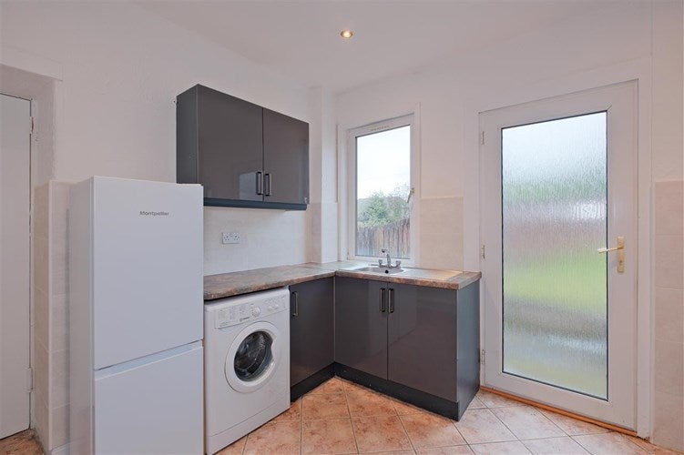 Flat McAllister Avenue in Airdrie