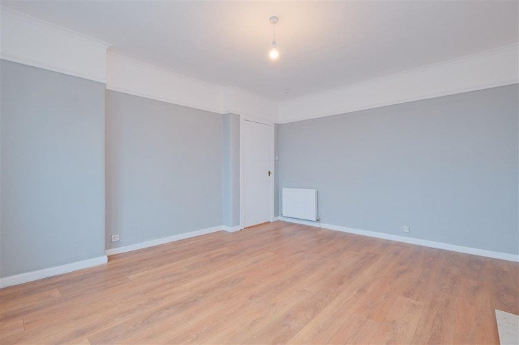 Flat McAllister Avenue in Airdrie