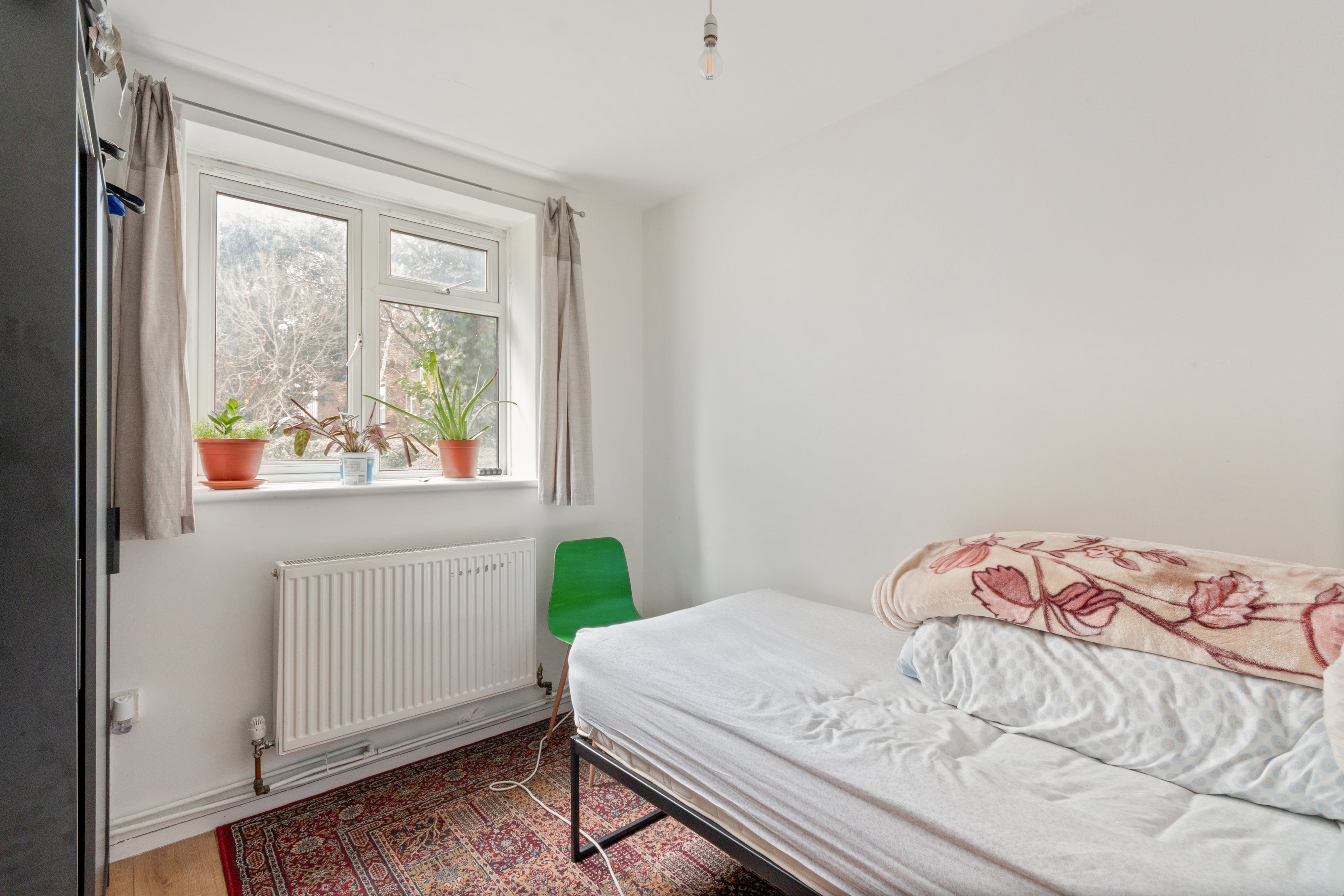 Flat Smithwood Close in Greater London