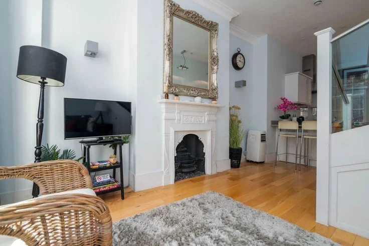 Flat Great Queen Street in Greater London