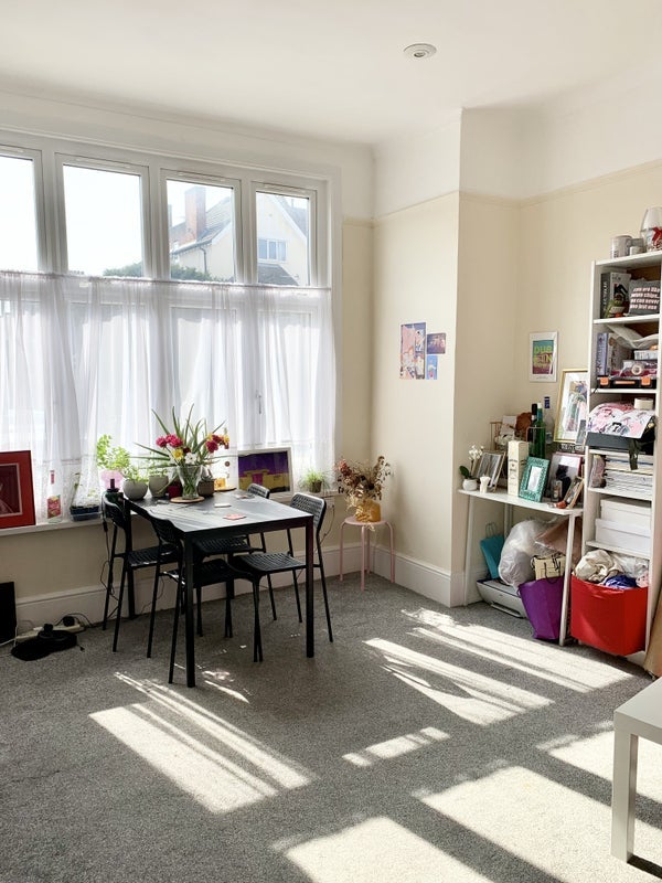 Room Gleneldon Road in Greater London