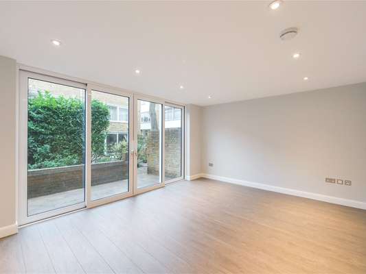 House Meadowbank in Greater London