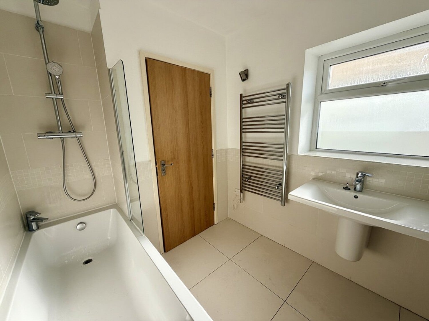Flat Mansfield Road in Greater London