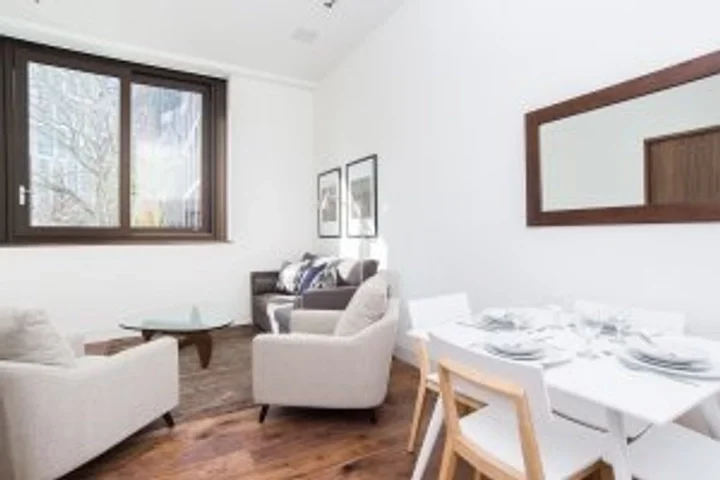 Flat Aldersgate Street in City of London