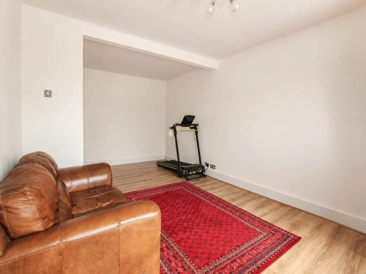 House Derwent Drive in Greater London