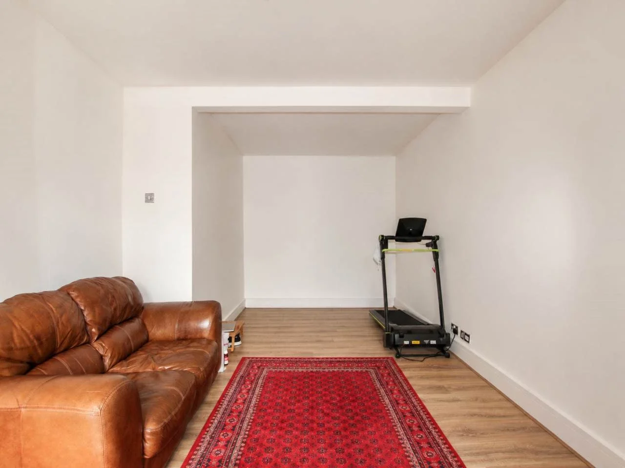 House Derwent Drive in Greater London