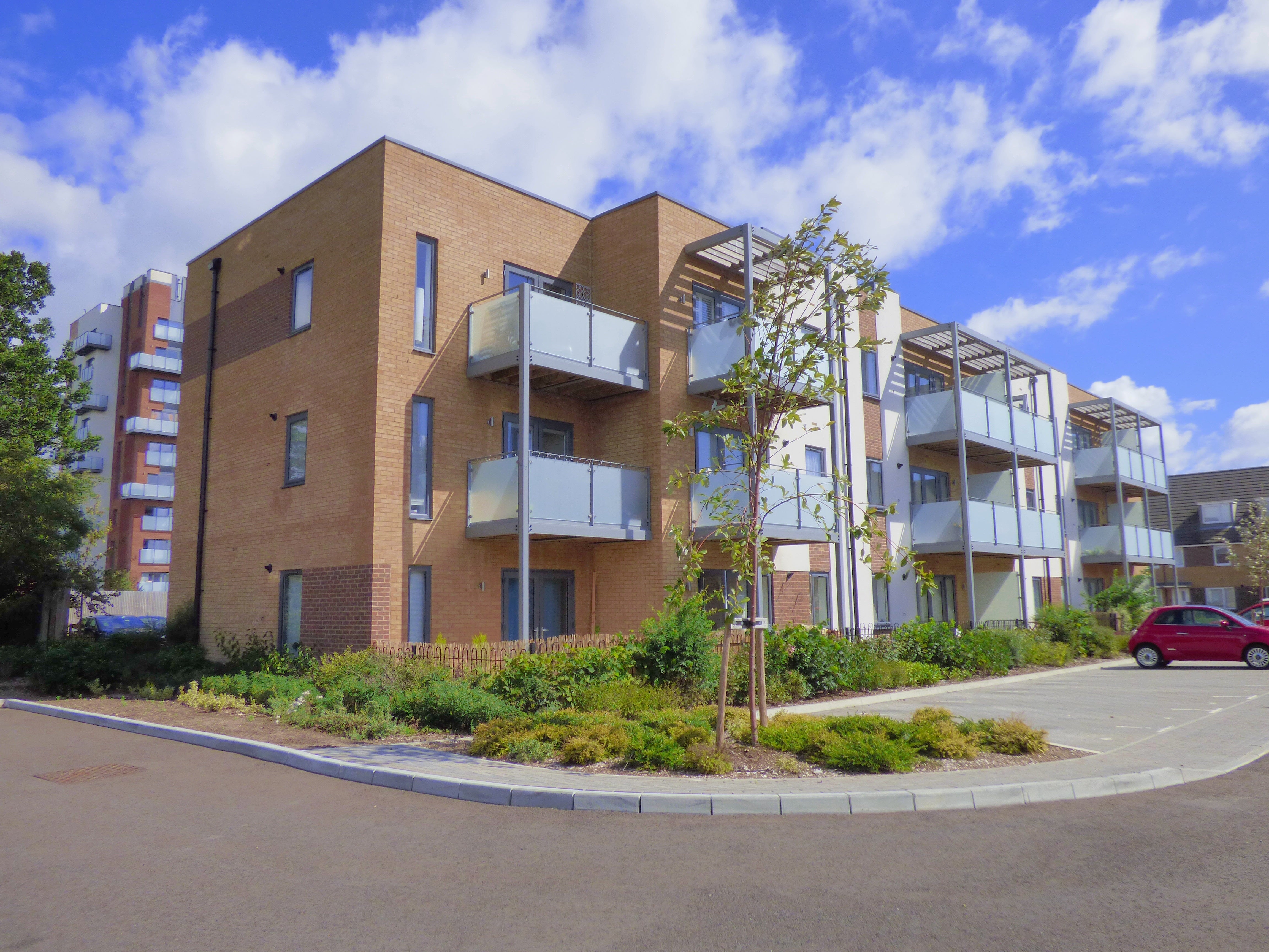 Flat Balfour Close in Gosport