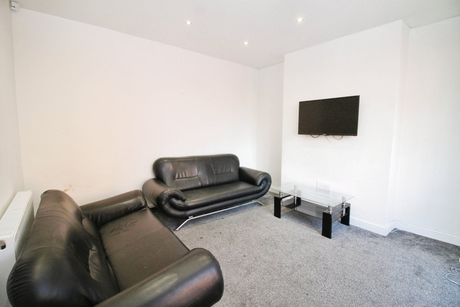 Room Granby Road in Leeds